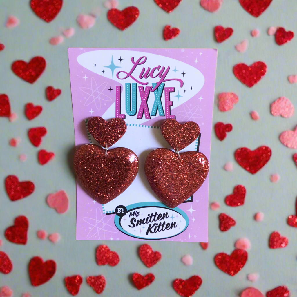 QUEEN OF HEARTS - glitter heart earrings - Red
