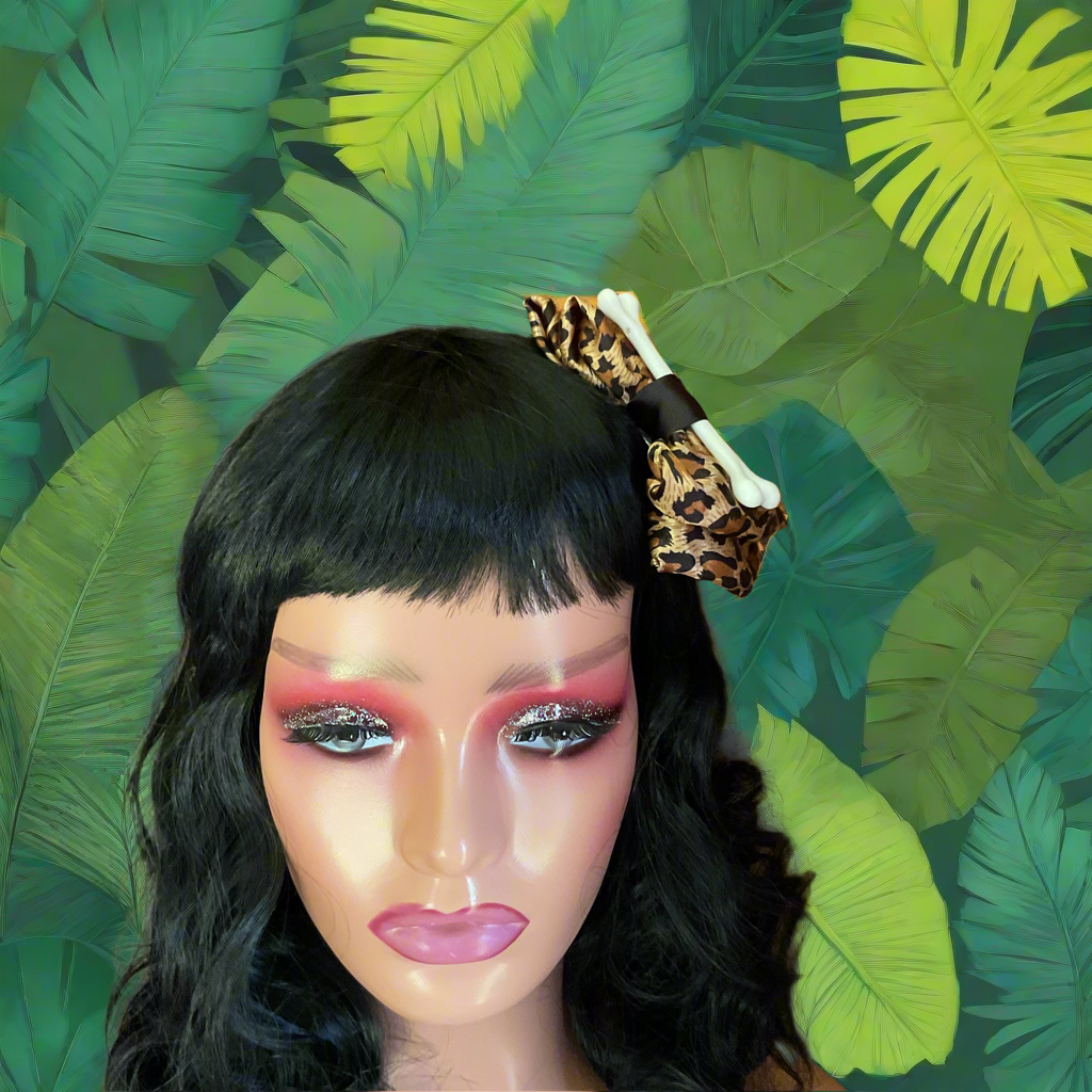 MEOWWW - Leopard Bow & Bone hairbow