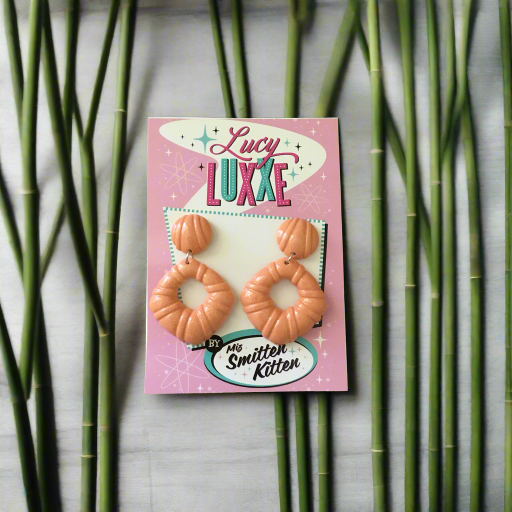 DOROTHY - bamboo style hoop earrings - apricot