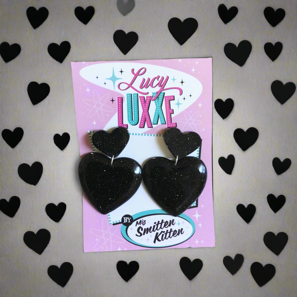QUEEN OF HEARTS - glitter heart earrings - Black
