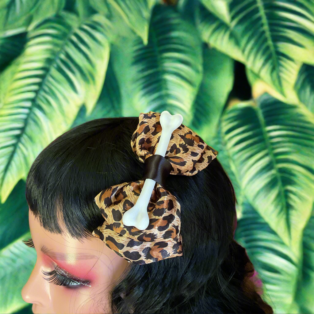 MEOWWW - Leopard Bow & Bone hairbow