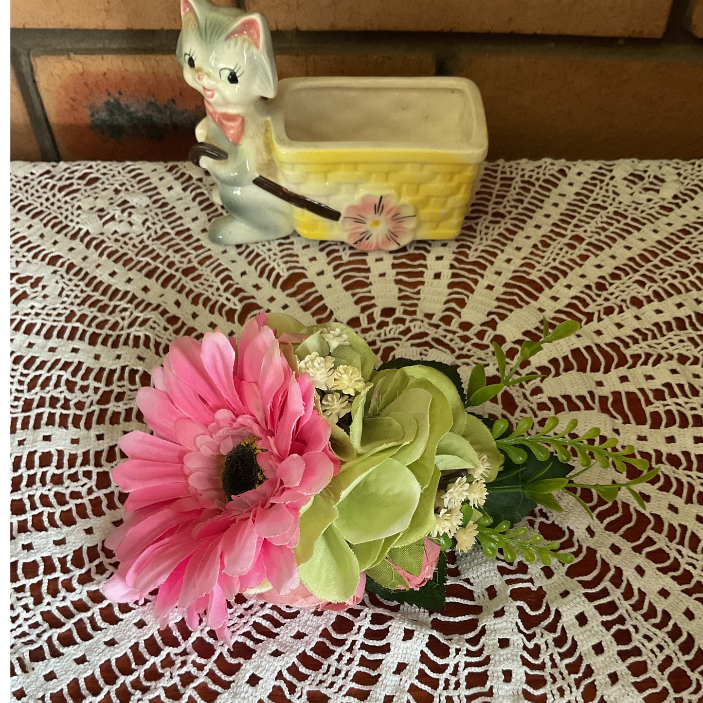 SECONDS- PAMELA - Large flower cluster - pink & green