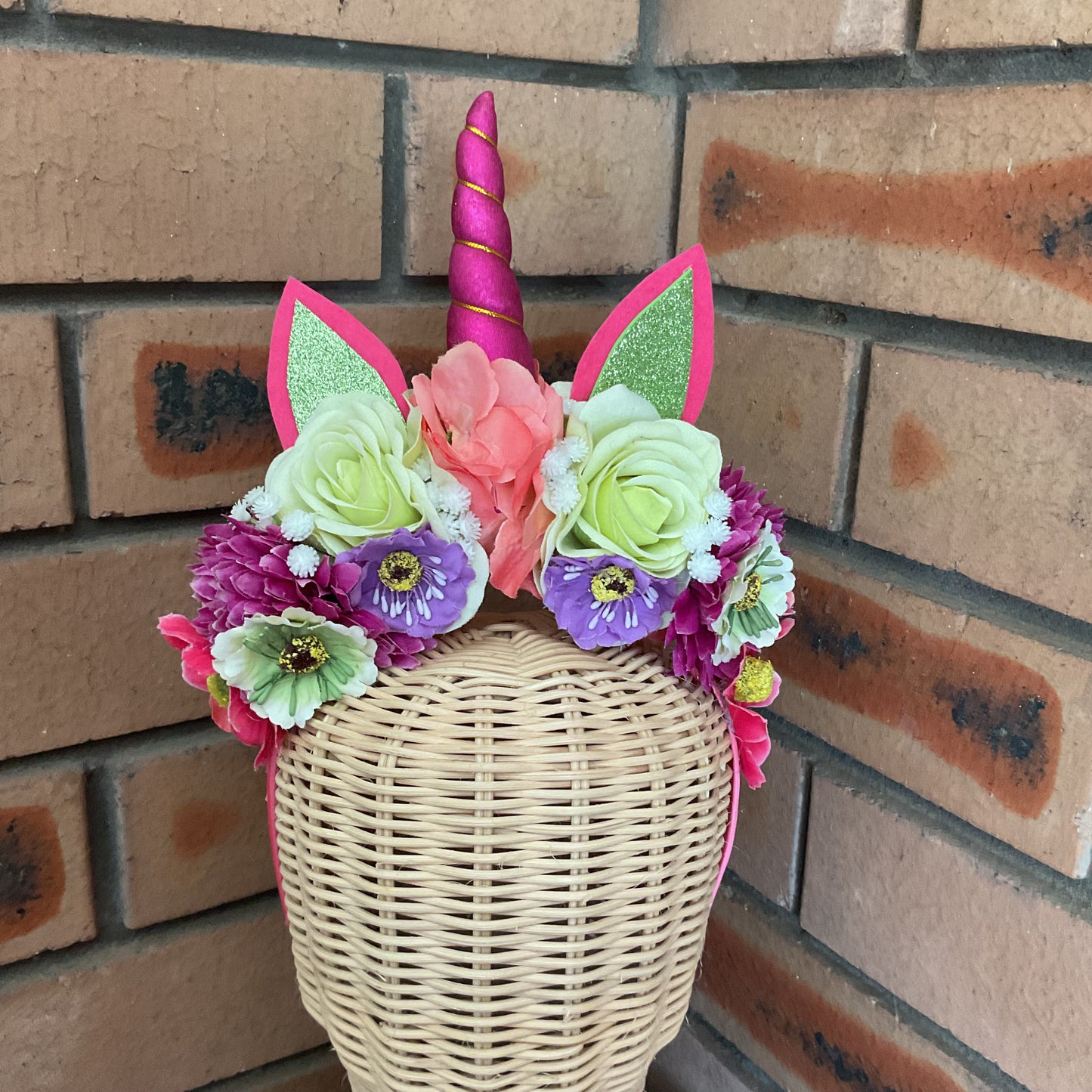 MAGICAL UNICORN 🦄 - flower crown handmade - FUCHSIA HORN
