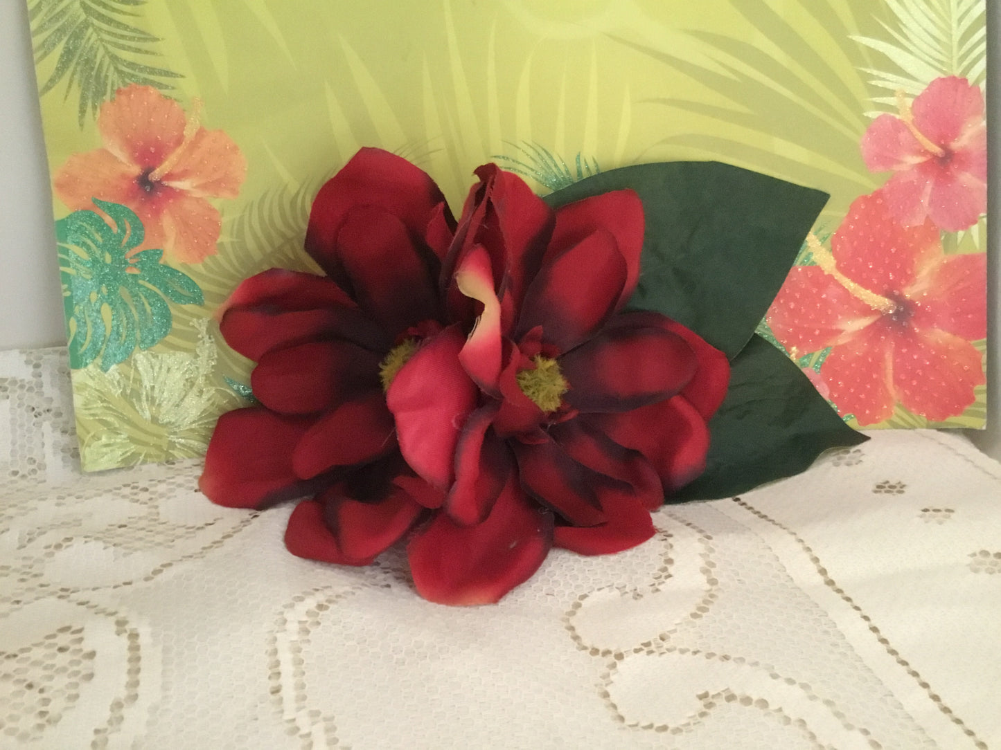 MISSY’S magnolia dream - double magnolia cluster hairflower - Red