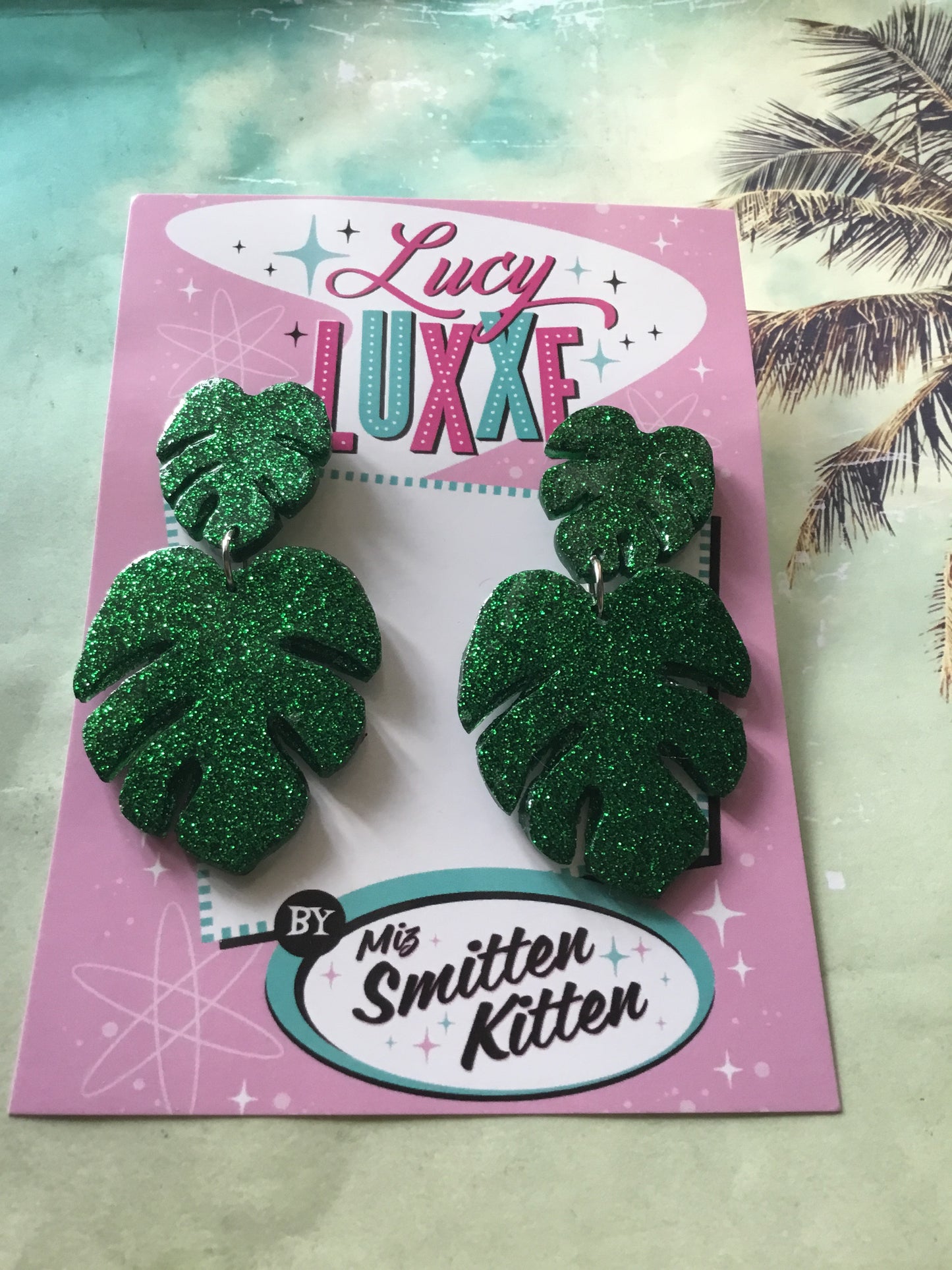 MONSTERA LEAF - green glitter earrings