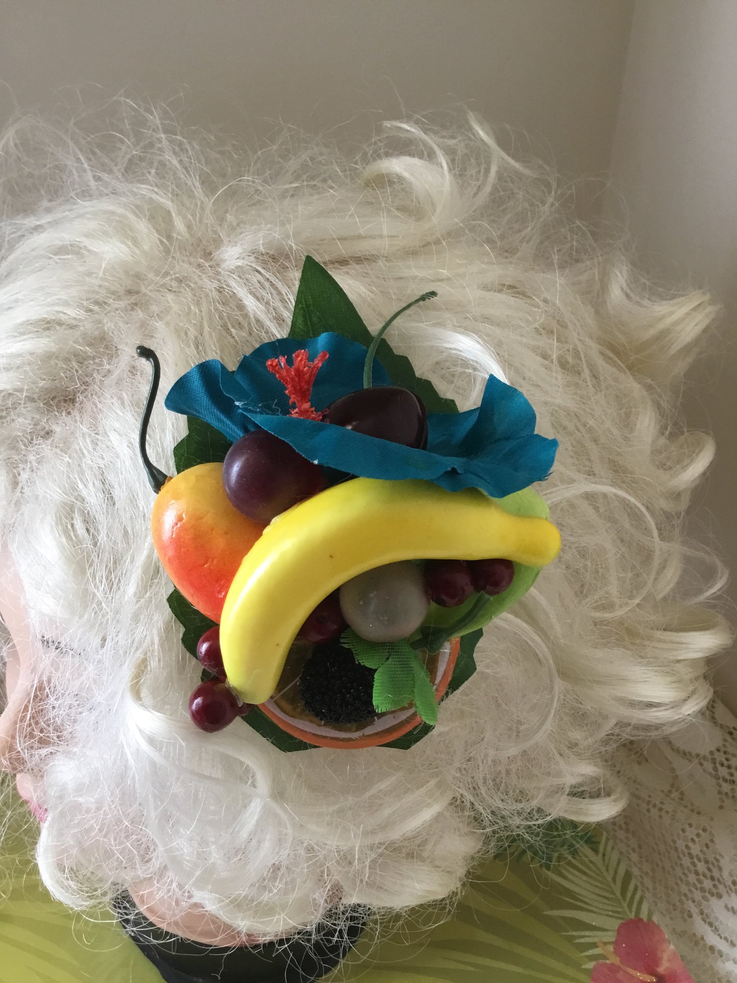 LEILANI - Teal hibiscus / Fruit cluster hairpiece