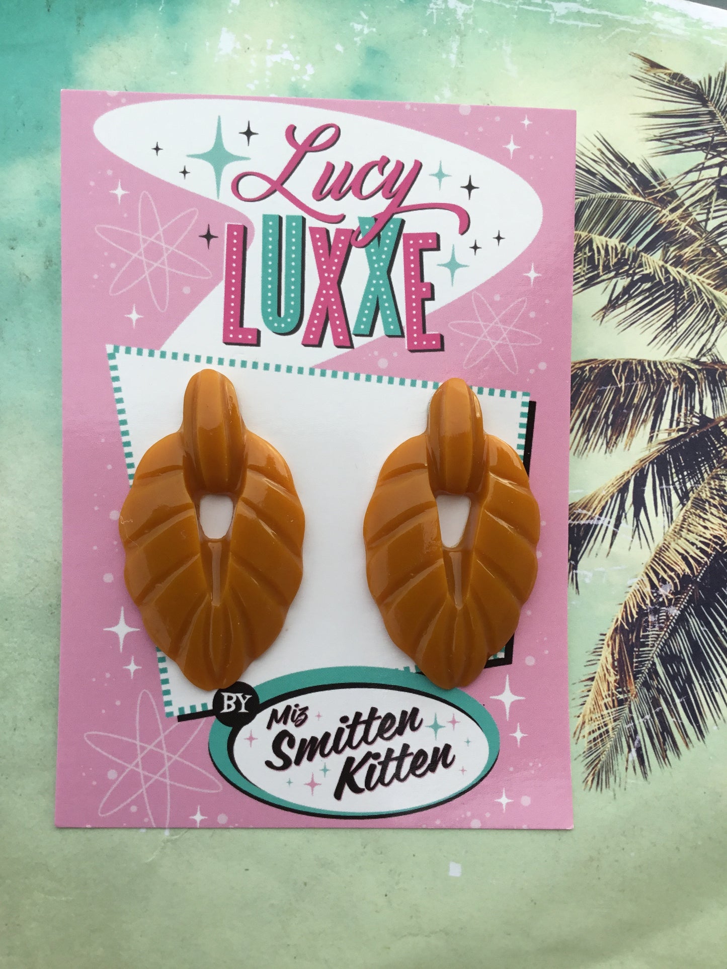 TEIA - tiki lounge earrings - Dark butterscotch