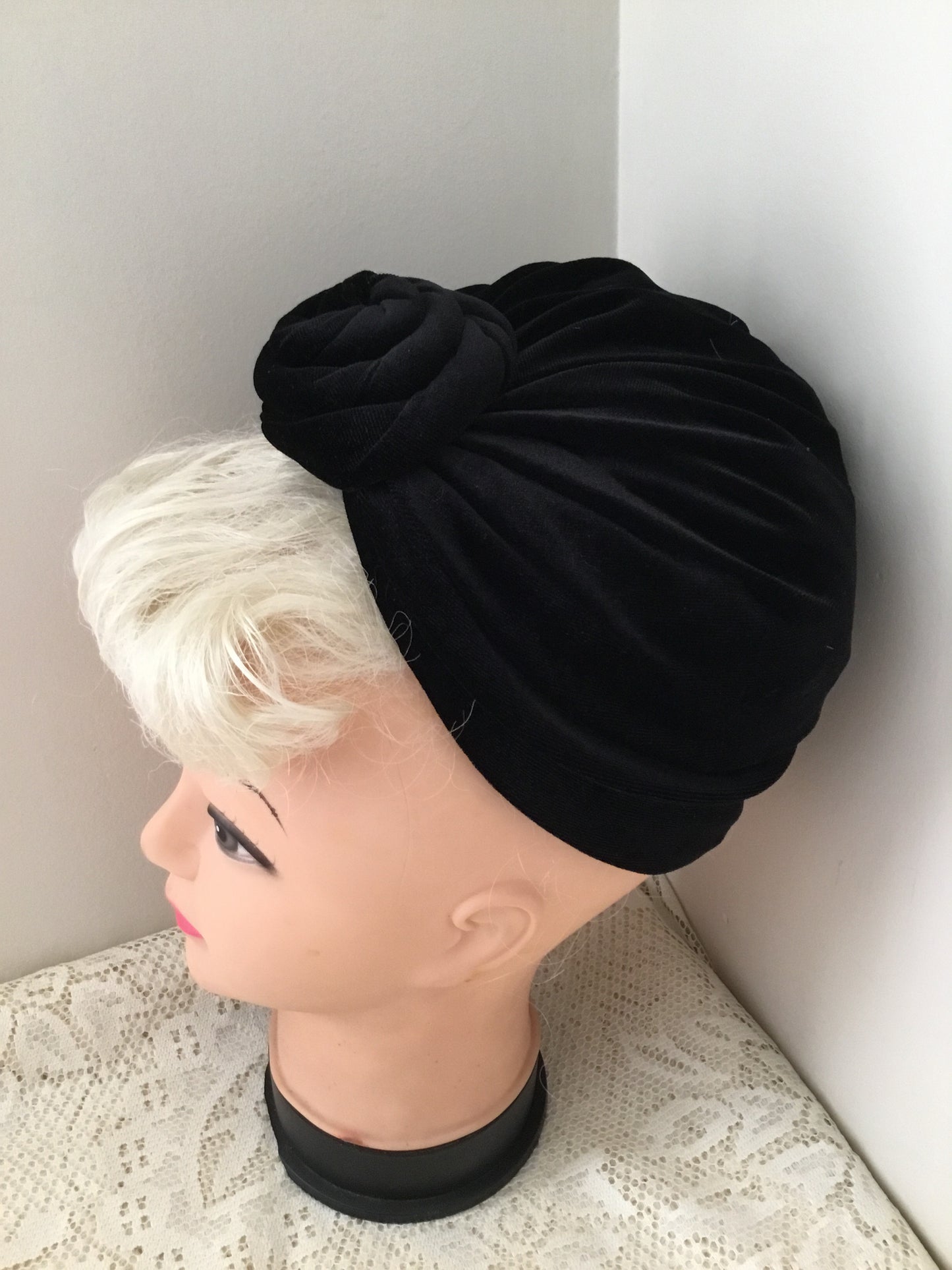 VIVIENNE - beautiful velvet tie knot turbans