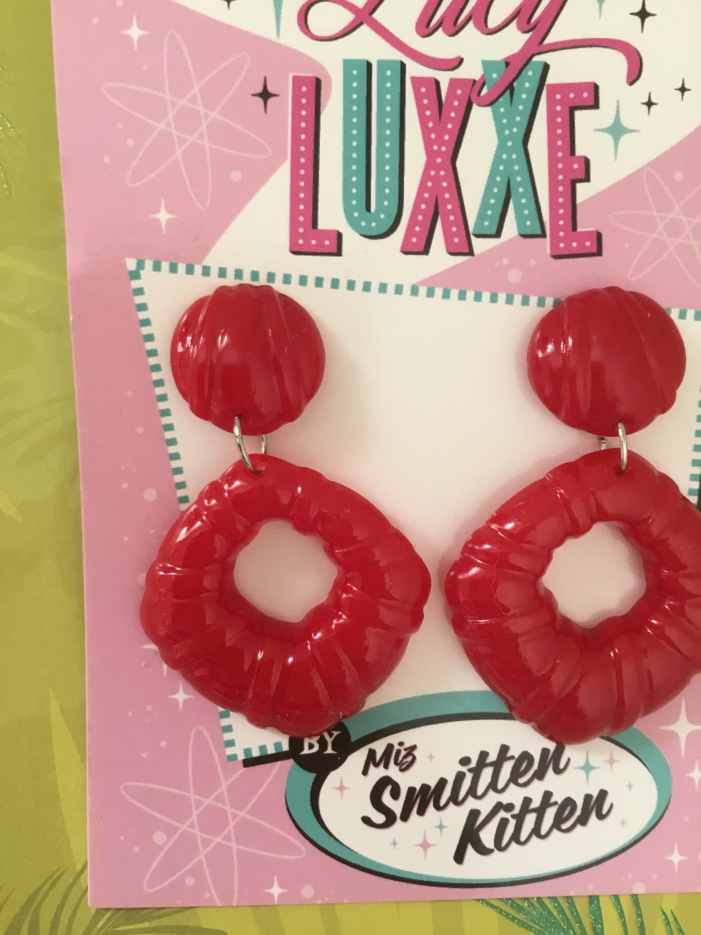 DOROTHY - bamboo style hoop earrings - red