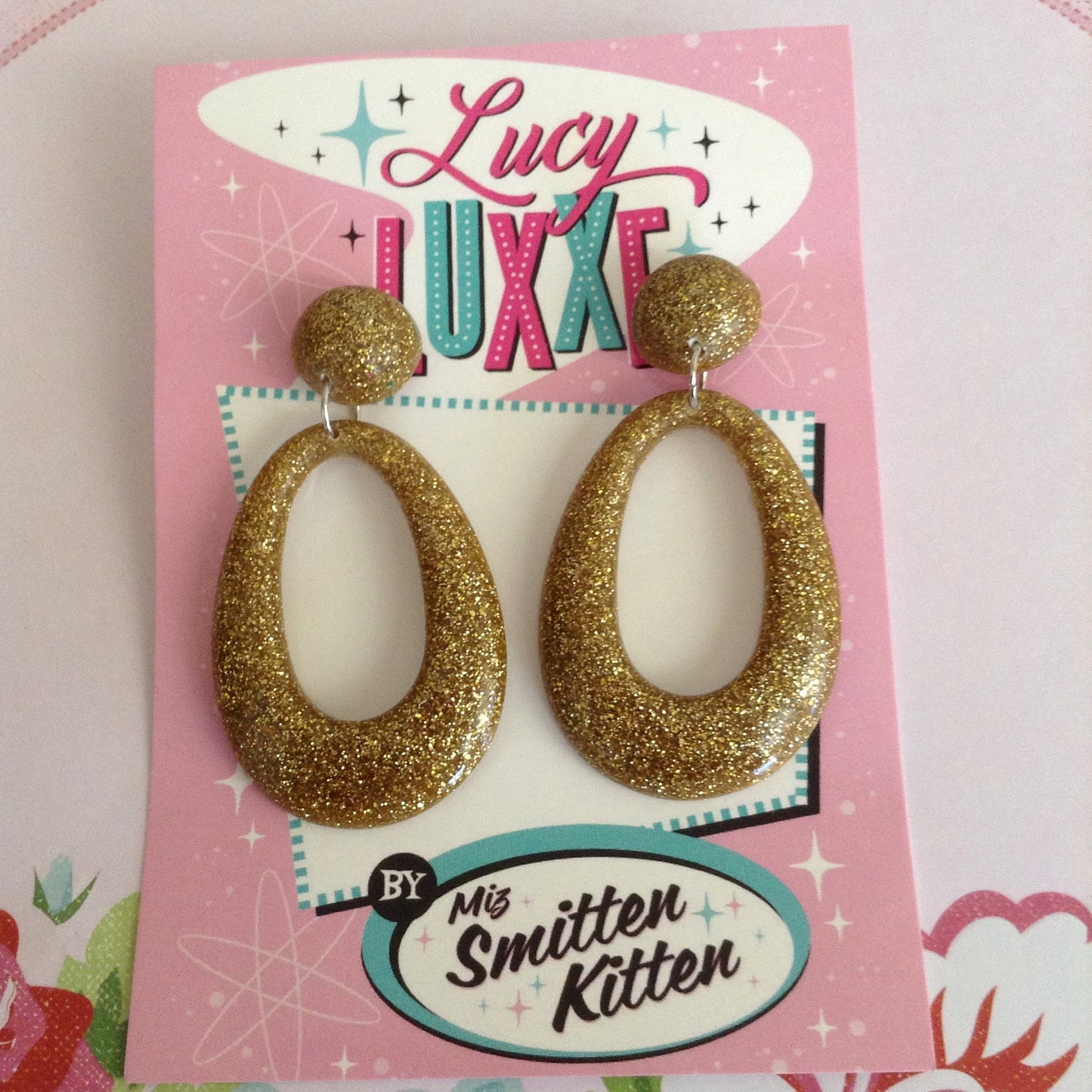 BIG BETTY - gold glitter hoops