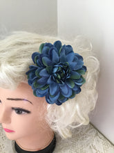 Load image into Gallery viewer, POLARIS CHRYSANTHEMUM - hairflower - Blue
