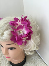 Load image into Gallery viewer, Beautiful Arabian Jasmine cluster hairflower - Fushia
