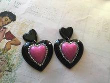 Load image into Gallery viewer, ELIZABETH - Double heart earrings - black / hot pink
