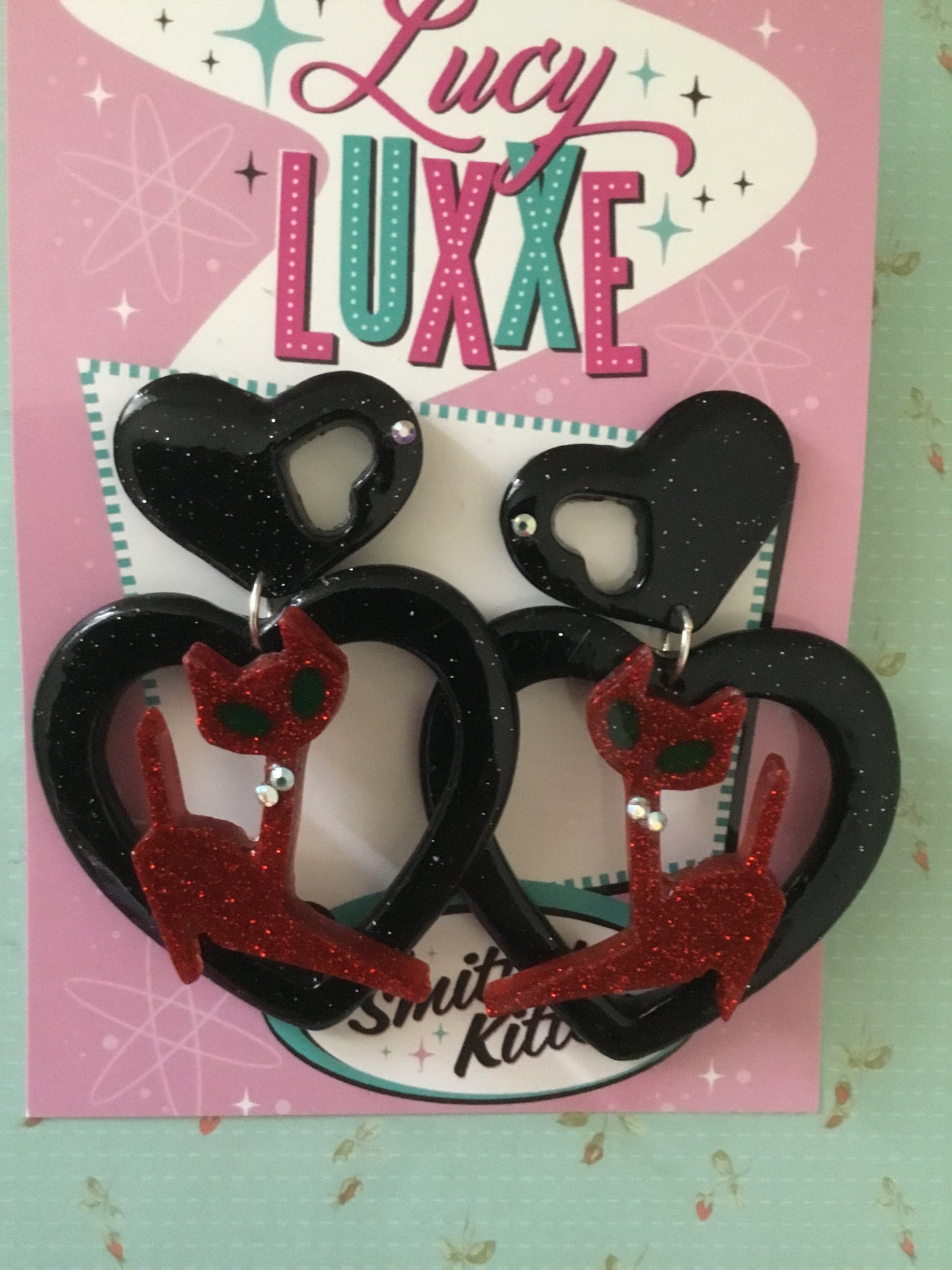 ATOMIC CAT - big  heart earrings - Red