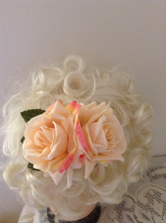 ROSIE - double velvet rose comb - Peach