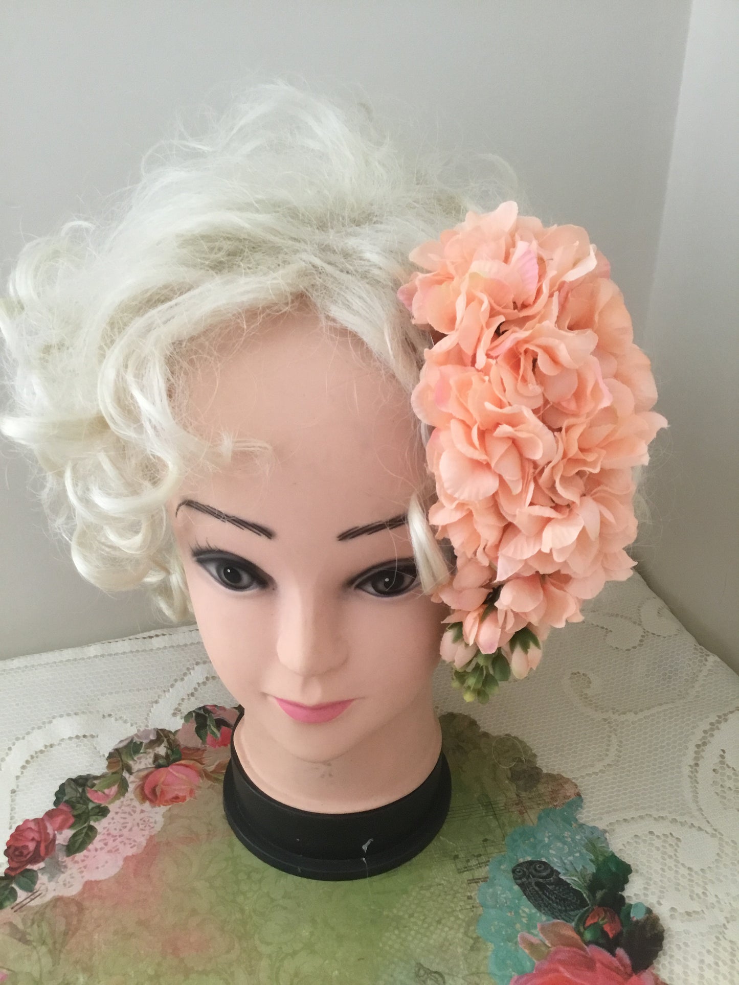 LOLA - cascading cluster hairpiece - PEACH