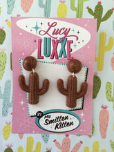 Load image into Gallery viewer, SOUTH OF THE BORDER - cactus 🌵earrings - bronze
