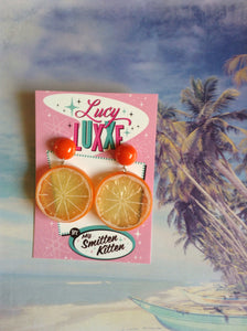 TUTTI FRUITTI - Orange fruit slice earrings with resin dome