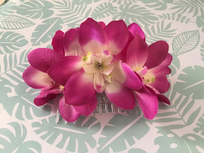 Beautiful Arabian Jasmine cluster hairflower - Fuchsia - comb