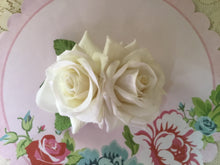 Load image into Gallery viewer, ROSIE - double velvet rose comb - White
