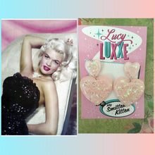 Load image into Gallery viewer, JAYNE - QUEEN OF HEARTS - confetti heart earrings - Baby  pink
