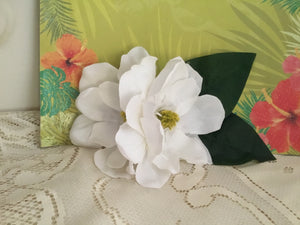 MISSY’S magnolia dream - double magnolia cluster hairflower - White