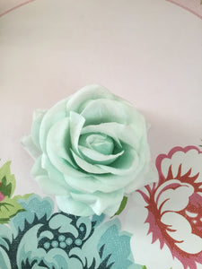 Beautiful flocked vintage style single roses - various colours