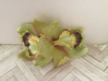 Load image into Gallery viewer, ELLA - cymbidium orchid hairflowers - various colours
