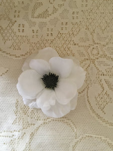 ANEMONE - single flower clip