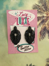 Load image into Gallery viewer, TEIA - Tiki lounge earrings - Black glitter
