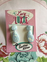 Load image into Gallery viewer, BREE - confetti lucite earrings - baby blue
