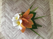 Load image into Gallery viewer, SIENNA  - tropical cluster  orange set on a rattan base
