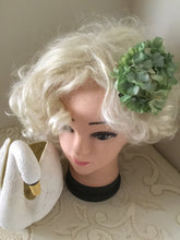 Load image into Gallery viewer, HELENA - hydrangea hairflower - Green
